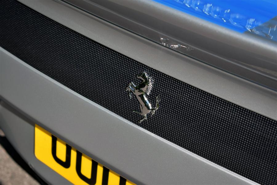Детали экстерьера Ferrari F12tdf Tailor Made 2016 года  (UK) (фото 20 из 40)
